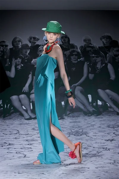 Look 8
